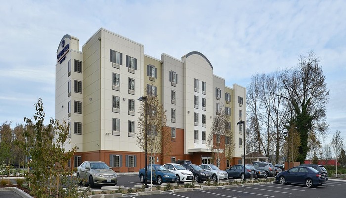 Candlewood Suites